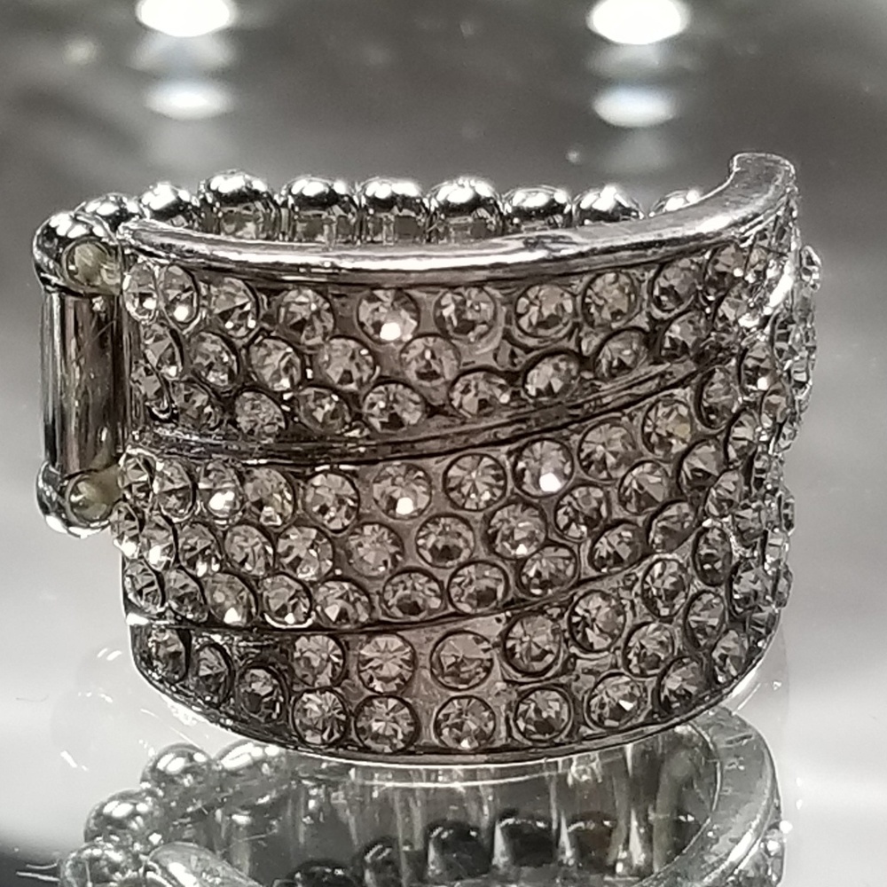 Crystal Ring - Picture 2 of 2